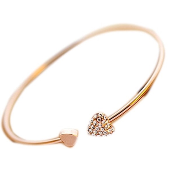 Jewelry - BOGO! Crystal Heart Bangle Bracelet